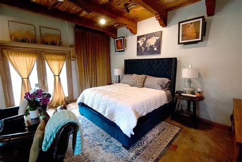 Foxfire Hotels from S$80 .